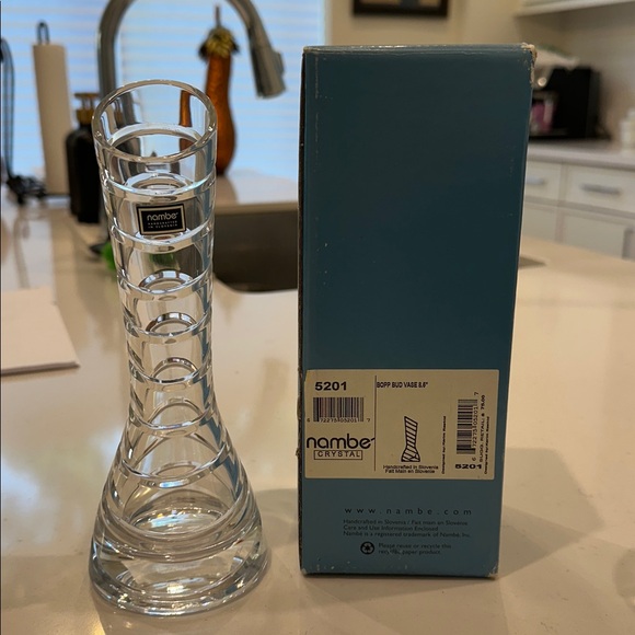Nambe Clear Crystal 8.5” Bud  Vase - Picture 1 of 6